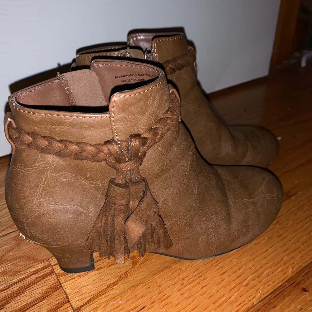 Little girls hi heel boots
